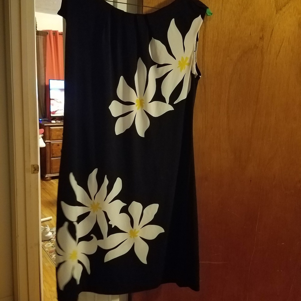 Women's dress
